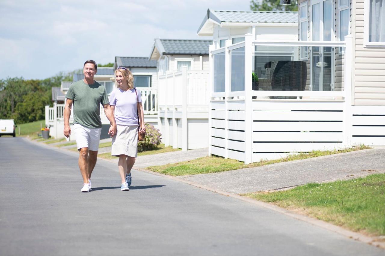 Llanrhidian Holiday Park Llanmorlais Exterior foto